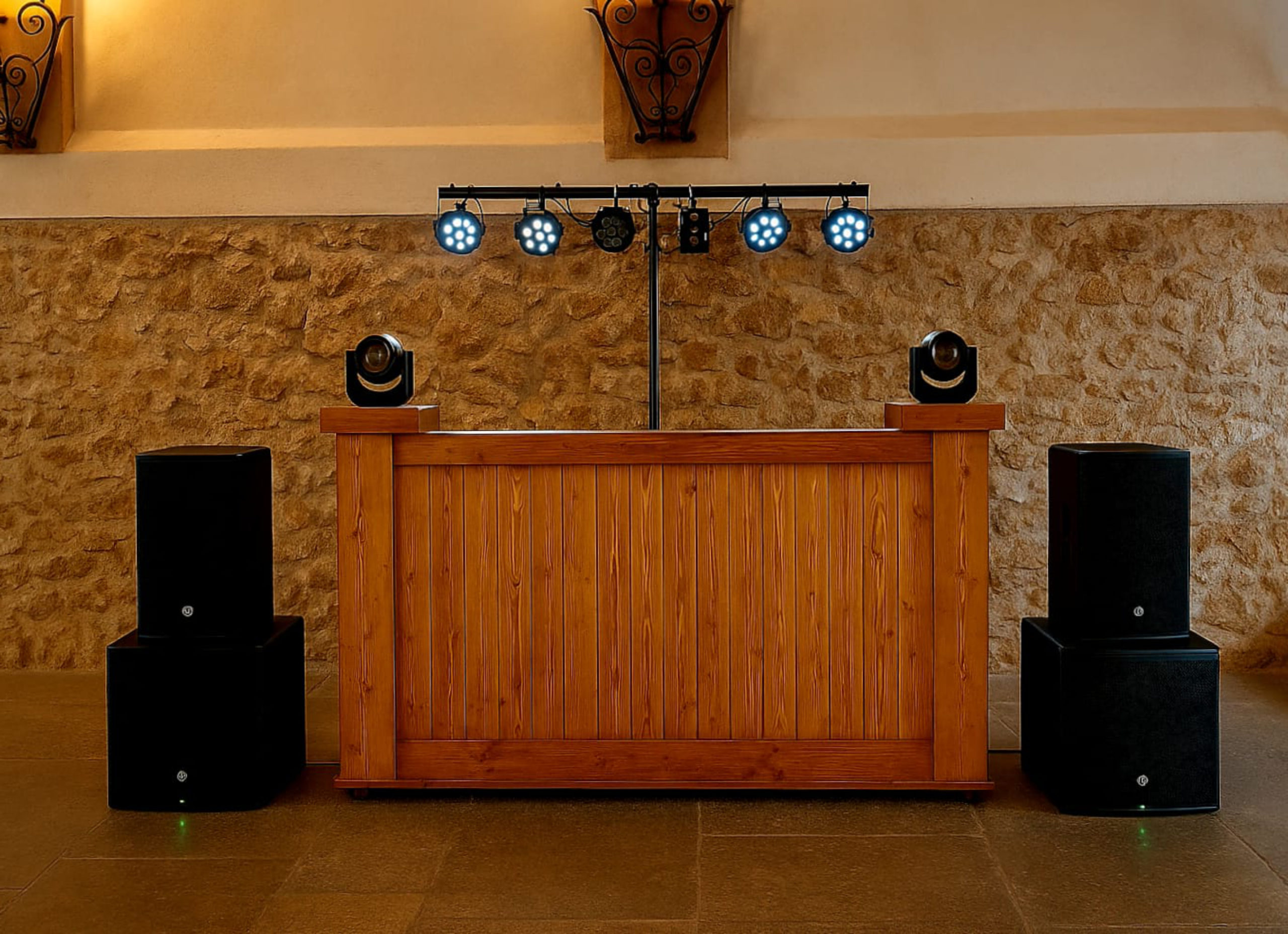 Setup para DJ con puente de luces y cabezas móviles